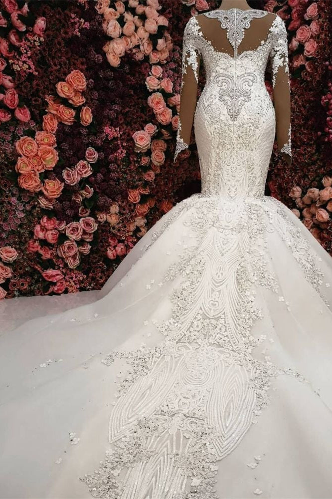Robe de mariée sirène somptueuse ornée de cristaux, manches longues, traîne de chapelle
