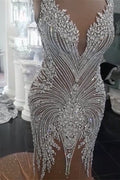 Abito da sposa sirena con cristalli splendenti, scollo a V, schiena scoperta, color champagne