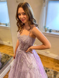 Magnifique robe de bal longue en tulle et dentelle, coupe évasée, décolleté cœur