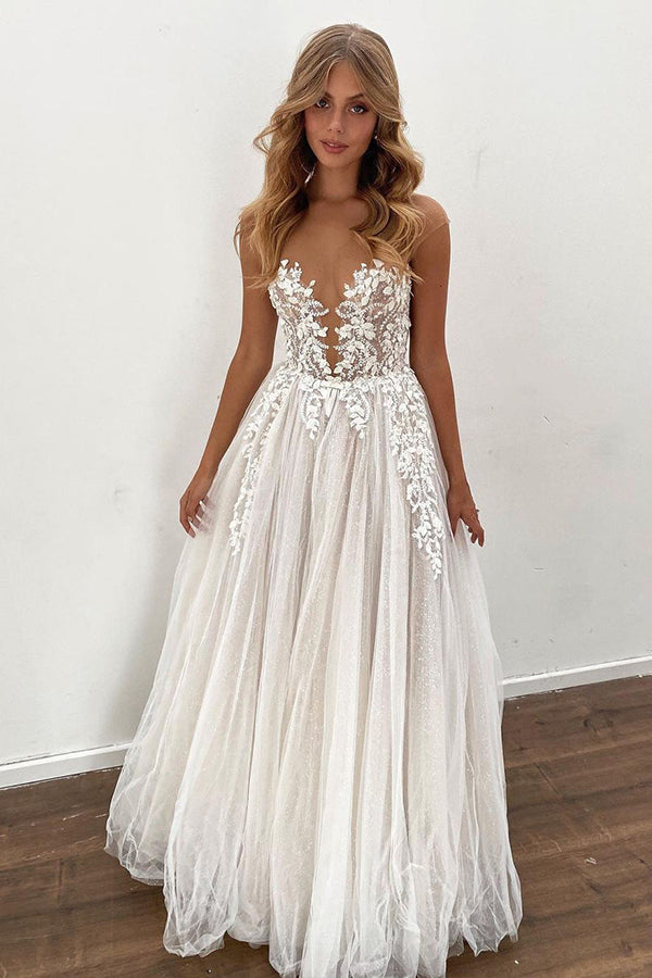 Vestido de Noiva Deslumbrante Comprido em Tule com Aplicações de Renda em Corte A