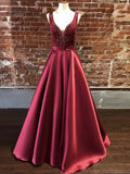 Superbes robes de bal de fin d'études longues en satin, coupe évasée, col en V, ornées de perles