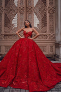 Magnifique robe longue de bal en satin rouge avec corsage en dentelle et décolleté cœur