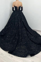 Splendido abito lungo nero a linea ad A con scollo a cuore, pizzo e allacciatura per ballo di fine anno