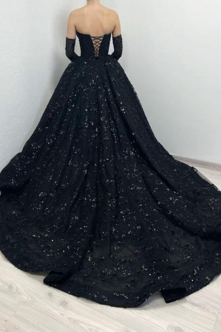 Splendido abito lungo nero a linea ad A con scollo a cuore, pizzo e allacciatura per ballo di fine anno
