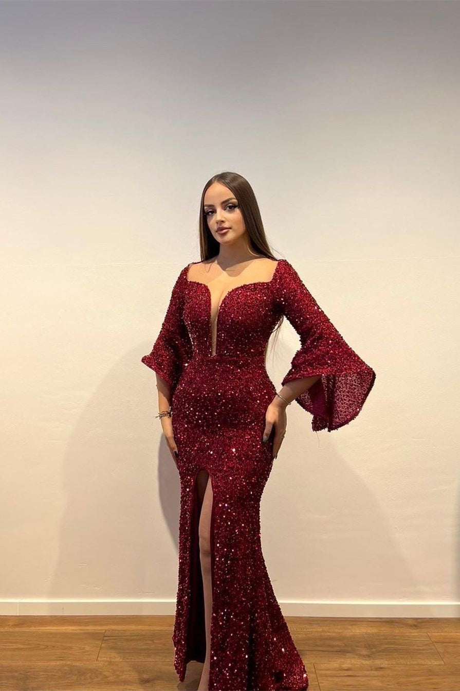 Superbe robe de bal longue bordeaux à paillettes avec fente avant et manches longues