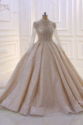 Deslumbrante Vestido de Noiva Longo de Cetim com Gola Alta, Lantejoulas e Mangas