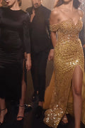 Vestido de baile longo dourado deslumbrante, estilo sereia, com lantejoulas, sem mangas e decote ombro a ombro, com racha