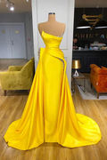 Superbe robe de bal longue jaune en ligne A, sans manches, ornée de paillettes