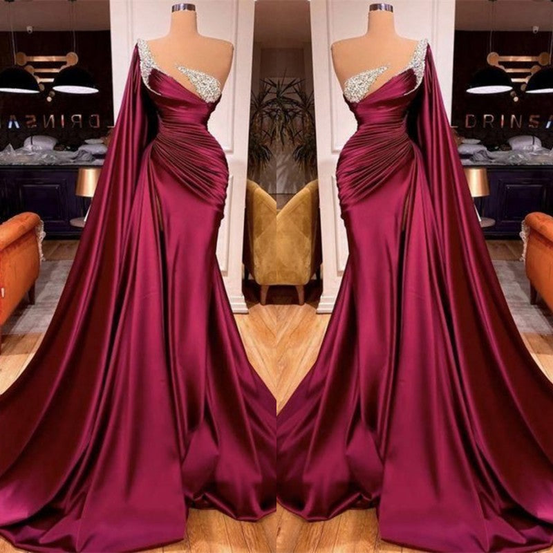Robe de bal du soir magnifique en perles sirène avec volants