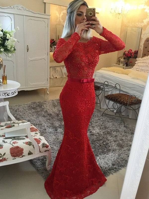 Superbes robes de bal longues à manches longues avec encolure dégagée, dentelle, ceinture à nouer ou ruban