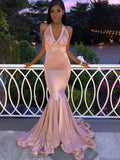 Hermosos vestidos de fiesta de satén tejido elástico con apliques halter y sin mangas de sirena