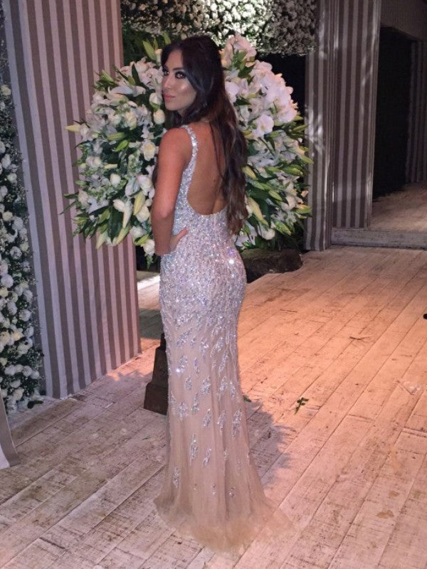 Splendidi abiti da sera con scollo a V senza maniche in tulle e cristalli da sirena