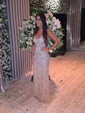 Splendidi abiti da sera con scollo a V senza maniche in tulle e cristalli da sirena