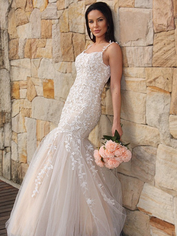 Superbes robes de bal longues jusqu'au sol en tulle avec appliques sirène, sans manches, à fines bretelles