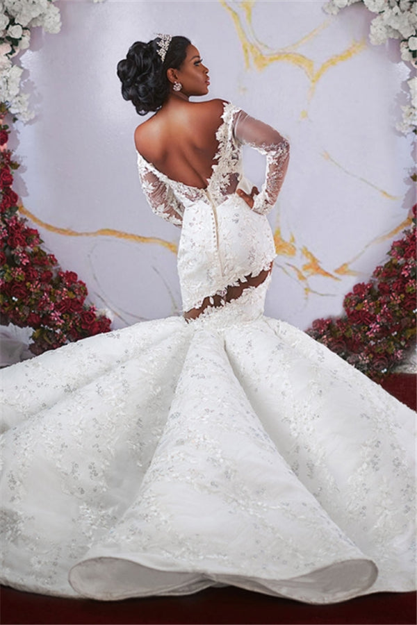 Vestido de Noiva Deslumbrante com Mangas Compridas Ombro a Ombro, Cauda de Sereia, Folhos, Aplicações e Bordados com Contas