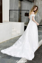 Magnifique robe de mariée blanche à épaules dénudées, coupe évasée, appliques de dentelle de jardin, robe de noces