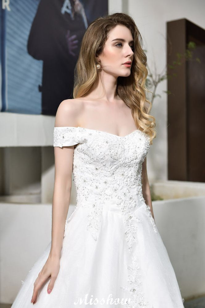 Magnifique robe de mariée blanche à épaules dénudées, coupe évasée, appliques de dentelle de jardin, robe de noces
