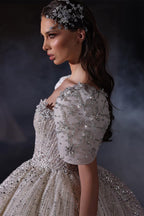 Robe de mariée princesse magnifique en ligne A avec perles et manches courtes en dentelle