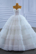 Superbes robes de mariée longues blanches princesse sans manches en ligne A