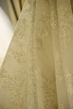 Magnifique robe de mariée ivoire princesse en tulle et dentelle à manches courtes