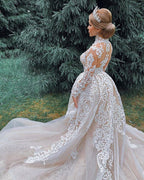 Splendido Abito da Sposa a Sirena in Pizzo e Tulle con Scollo a Cuore per Primavera ed Estate