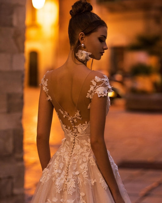 Superbes robes de mariée en ligne A | Robes de mariée en dentelle