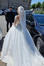 Vestido de Noiva Branco Deslumbrante, Comprido, Corte em A, Decote em V, com Renda e Mangas