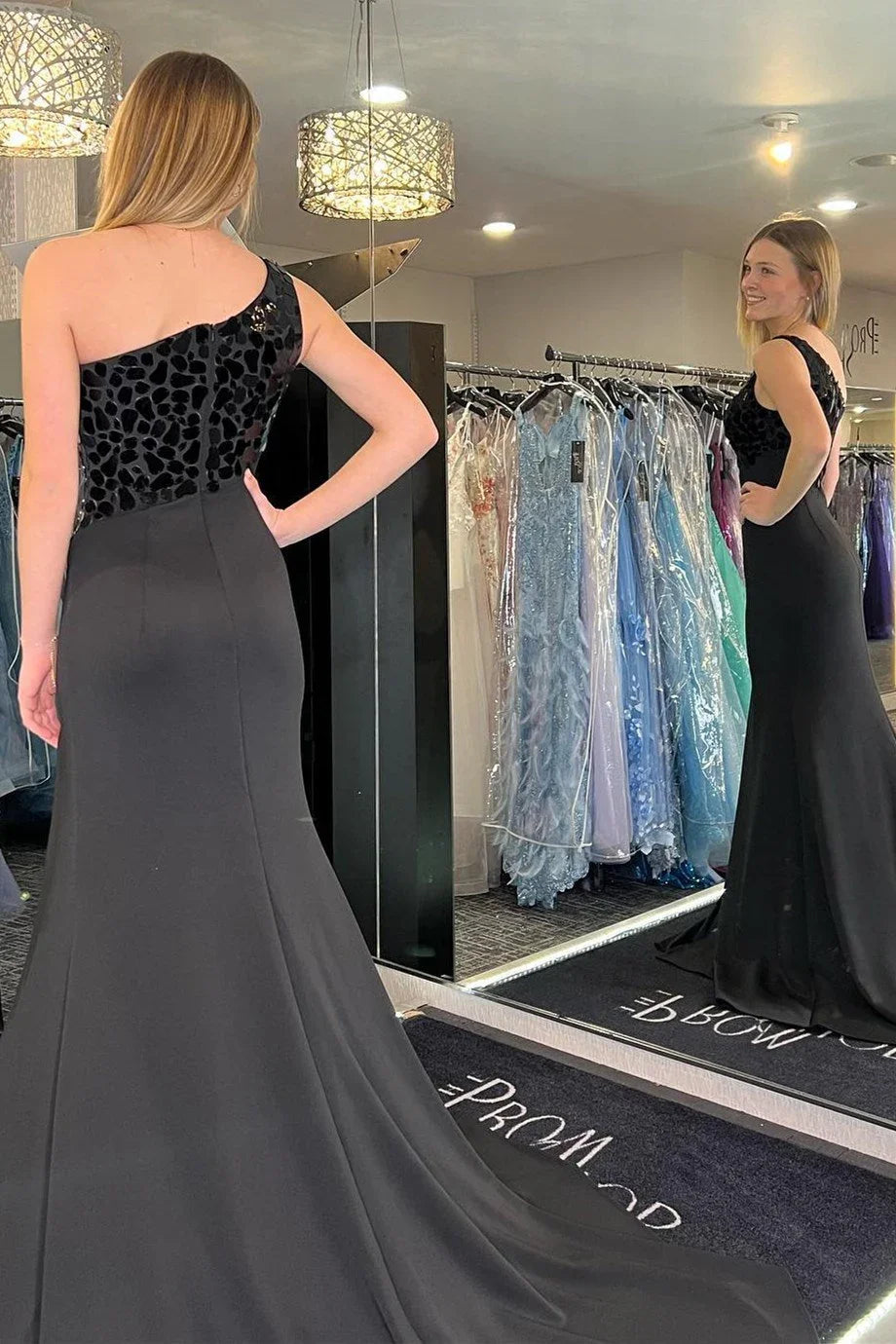 Harlow | Hellblaues Spiegelglas-Ein-Schulter-Trompetenlanges Festkleid mit Schlitz
