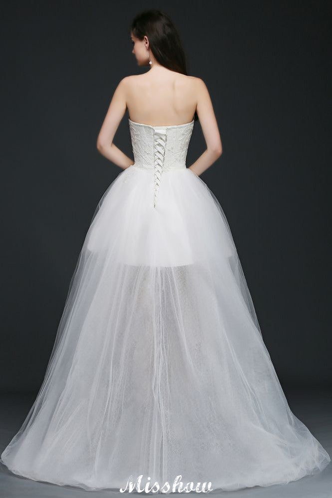 Vestido de Noiva em Renda com Saia em Tule em Linha A e Comprimento Hi-Lo