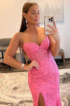 Vestido de Baile com Corpete Sem Alças de Renda e Fenda Estilo Sereia