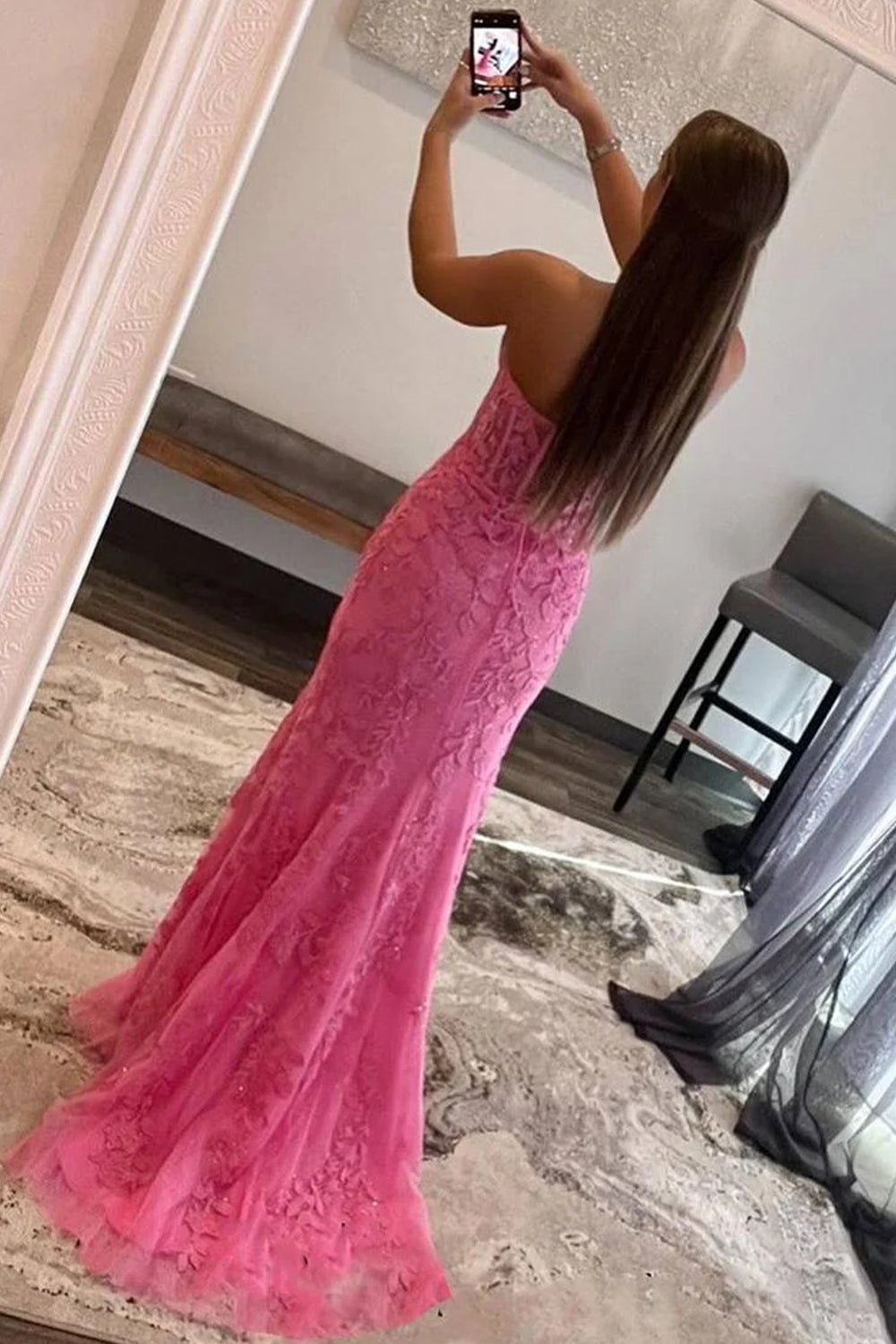 Vestido de Baile com Corpete Sem Alças de Renda e Fenda Estilo Sereia