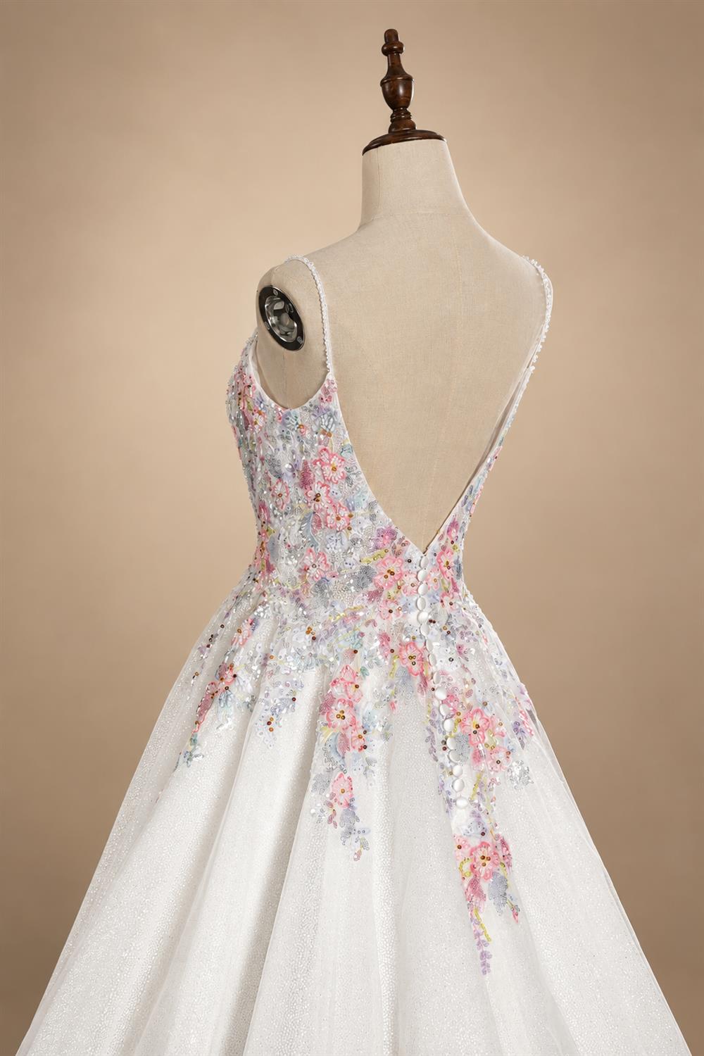 Glamorous White Floral Applique A-Line Tulle Wedding Dress with Train ZP066