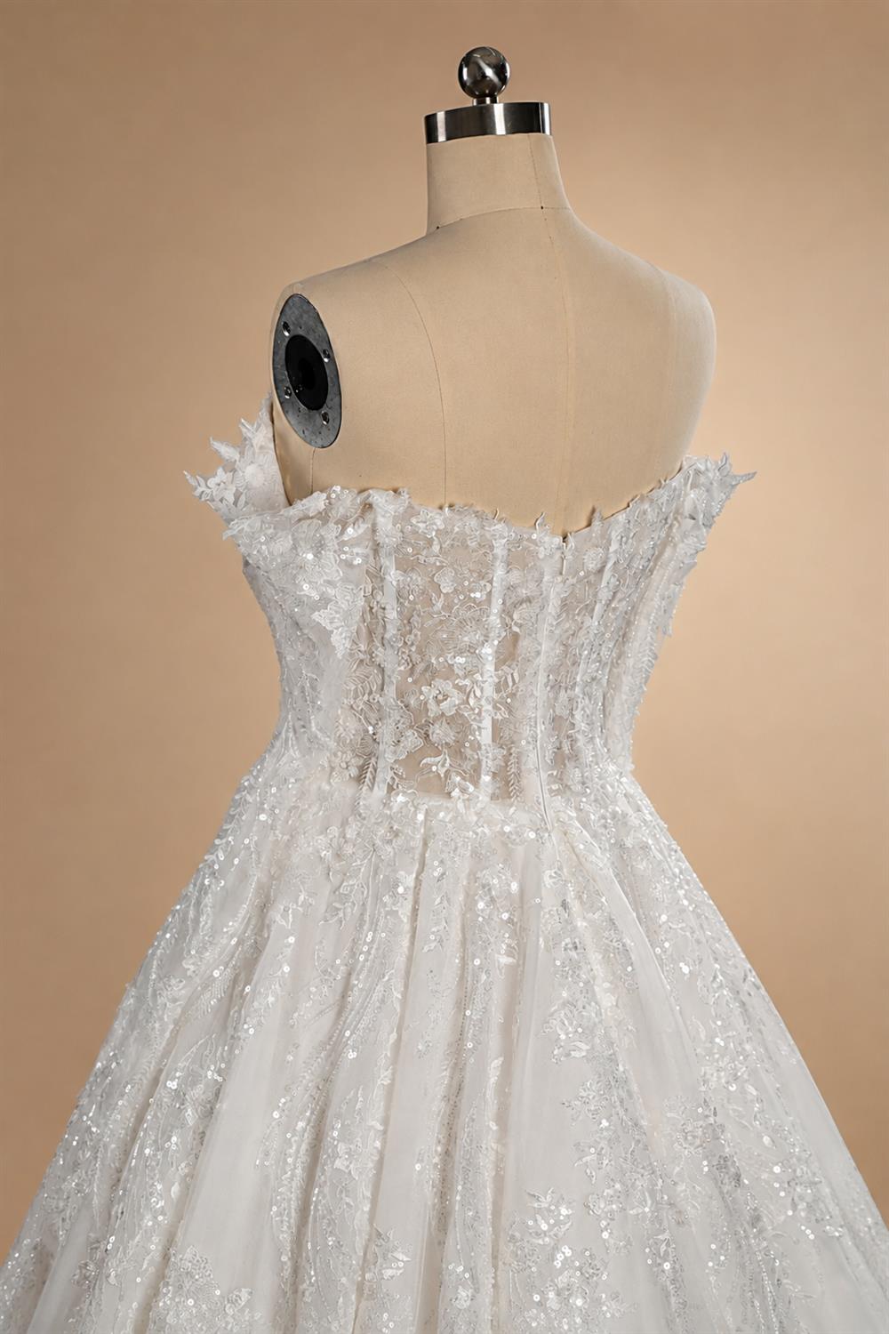Luxury White Off-the-Shoulder Long Sleeve Lace Tulle Ball Gown Wedding Dress ZP068
