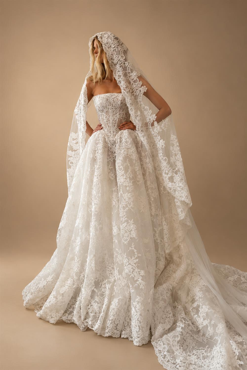Glamorous White Strapless Floral Lace Wedding Dress with Veil ZP095
