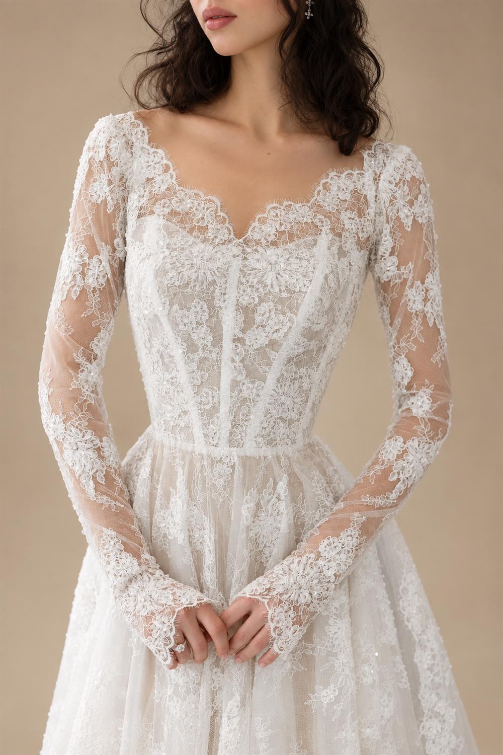 Whimsical Ivory Lace V-Neck Long Sleeve Wedding Dress with Veil ZP106