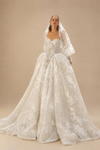 Glamorous Ivory Lace Sweetheart Nec Ball Gown Wedding Dress with Veil ZP120
