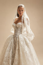 Glamorous Ivory Lace Sweetheart Nec Ball Gown Wedding Dress with Veil ZP120