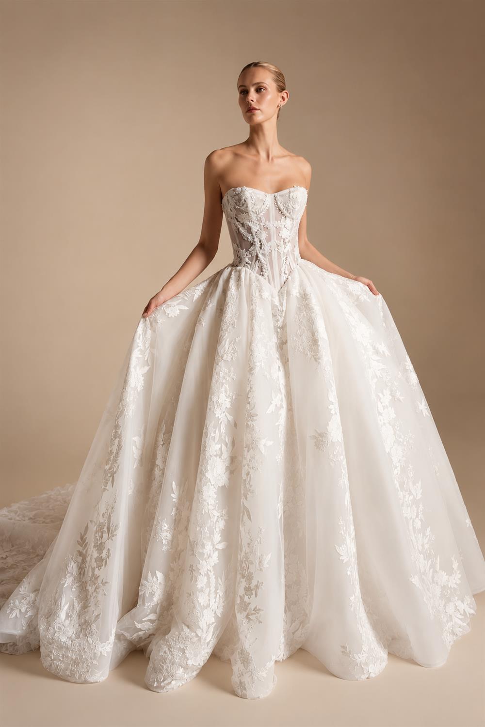Luxury Ivory Strapless Floral Embroidery Ball Gown Wedding Dress with Veil ZP137