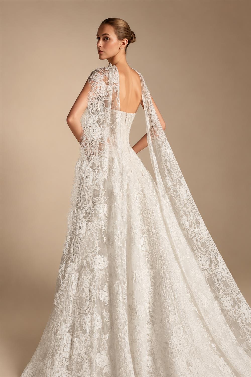 Luxury Ivory Strapless Lace Train Wedding Dress with Scarf ZP140