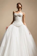 Luxury White Strapless Lace Tulle Ball Gown Wedding Dress ZP145