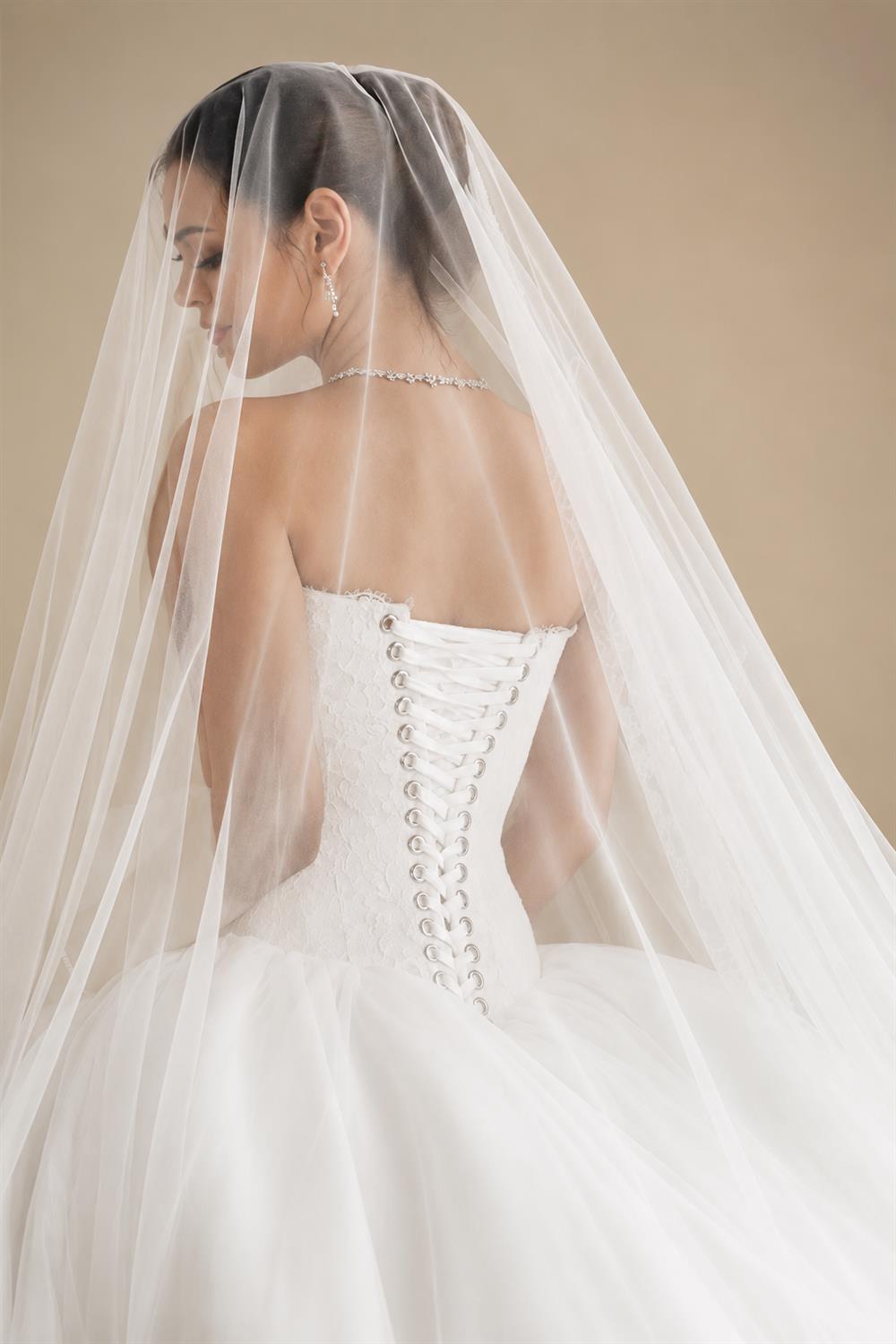 White Satin Tulle Ball Gown Bridal Dress with Embroidered Lace Bodice ZP207