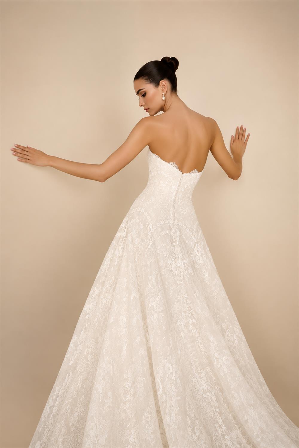 White Classic Eyelash Lace A Line Wedding Dress for Bride ZP208