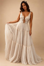 Boho Hippie Wedding Dress Sleeveless V Neck Chic Styl Whimsical Ruched Skirt Tulle Bridal Gowns Robe de mariee