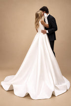Satin Wedding Dresses Spaghetti Straps Appliques Bride Gown Draped A-Line Bridal Gown Robes de Soriee Customized
