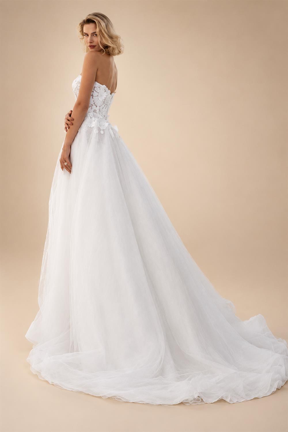 Modest Sweetheart Wedding Dress with Slit 2026 New 3D Lace Appliques Tiered Wedding Gowns Vestido Customized