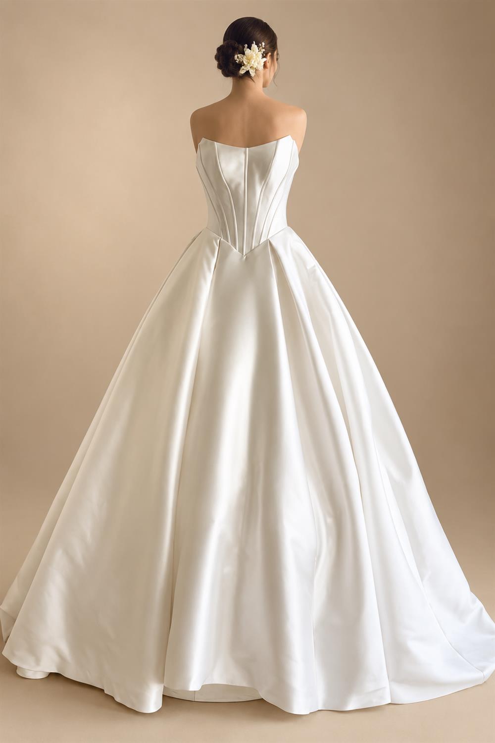 Strapless A-Line Mikado Satin Wedding Dress Elegant Lace-up Back Floor Length Modern Bridal Gown Customized