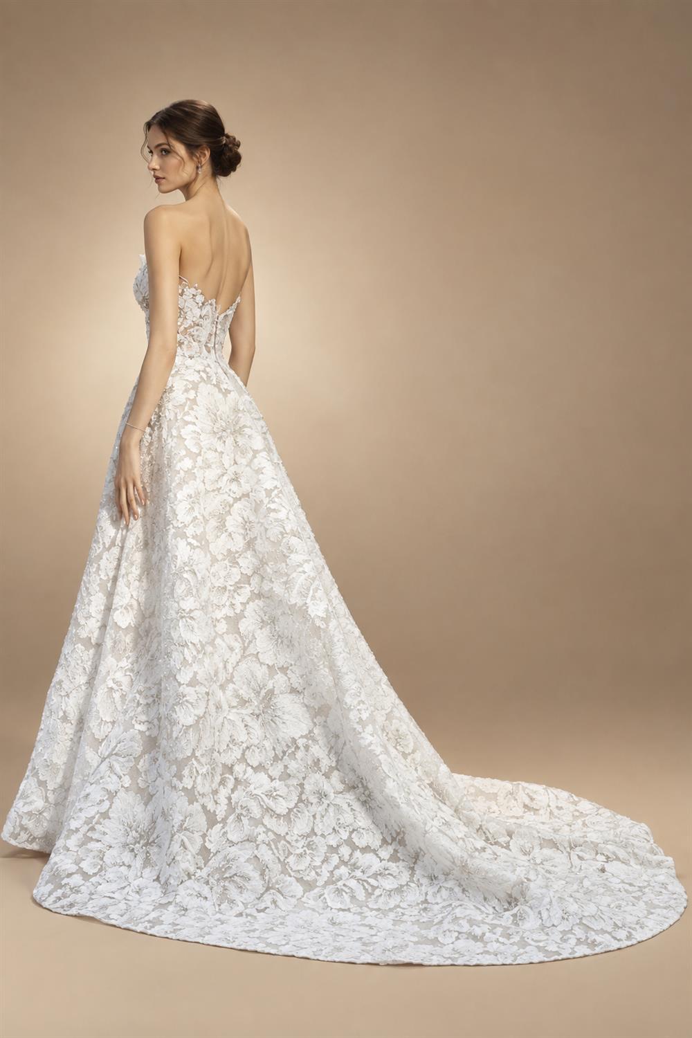 Lace Sweetheart Bridal Gown Floor-Length Wedding Dress A-line Sparkly Wedding Dress Women Formal Gown Customized