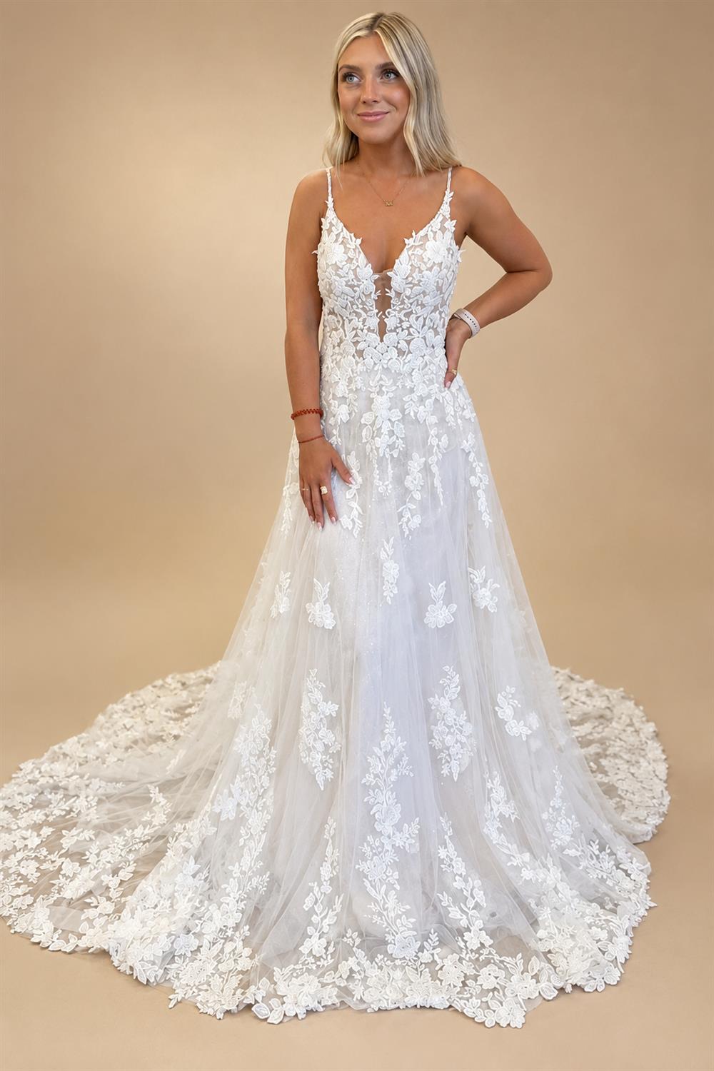 Luxury Beading Lace Boho Wedding Dress Spaghetti Straps Rincess Bridal A Line Beach Summer Wedding Gown Customized