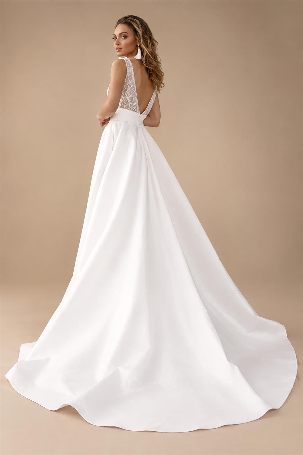 Glitter Sequins Sexy V-Neck Wedding Dress Satin Retro Backless Pearls Zipper Plus Size Customized Soft Bridal Gown
