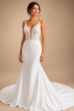 Luxurious Lace Mermaid Wedding Dresses Deep V-Neck Applique Train Bodycon Bridal Gown Spaghetti Straps Customized